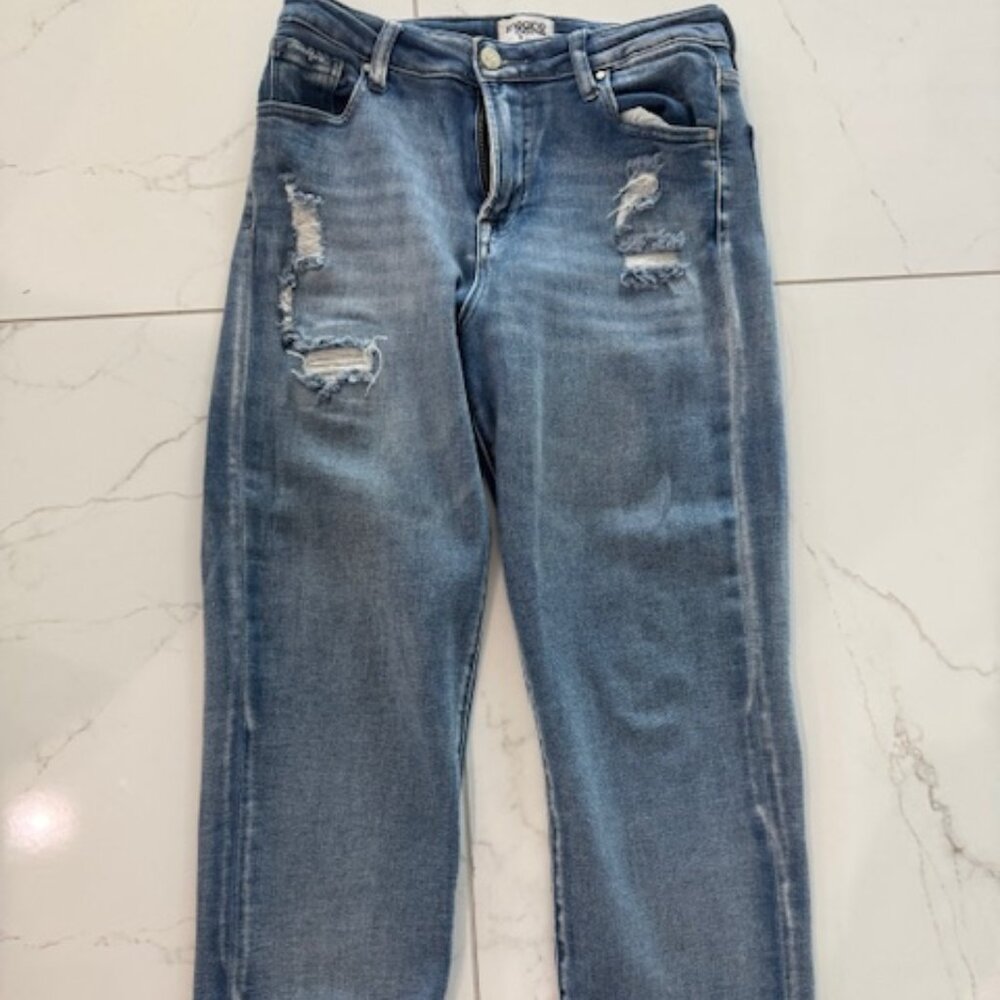 WOMAN'S INEANE GENE JEANS -BLUE SIZE 6 LENGTH 26 - BLUE IN GREAT CONDITION